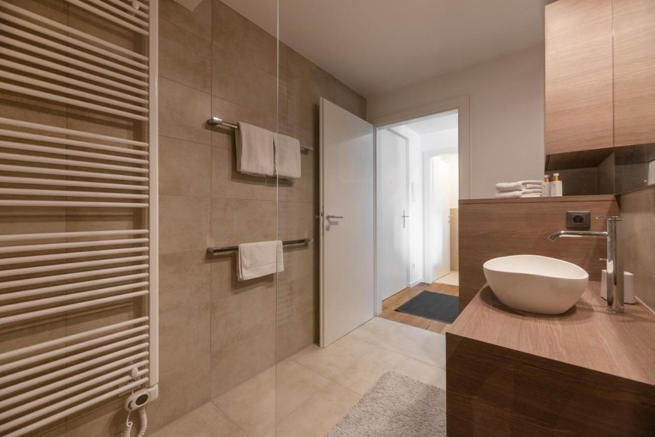 Stylisches Apartment In Zentraler Gruenruhelage Mit Garagenplatz Viena Exterior foto